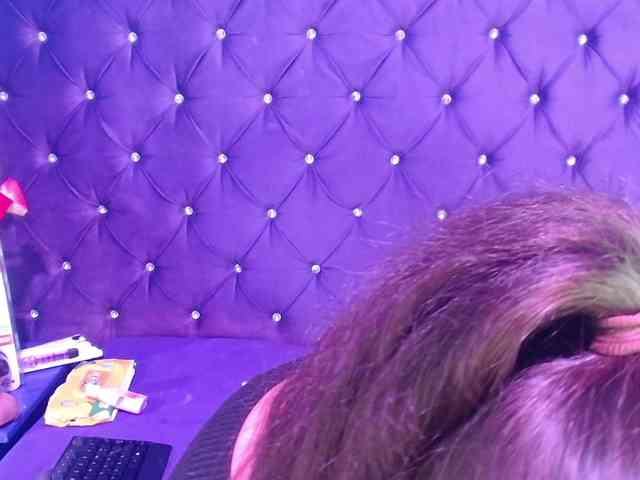 SaraThonson webcam
