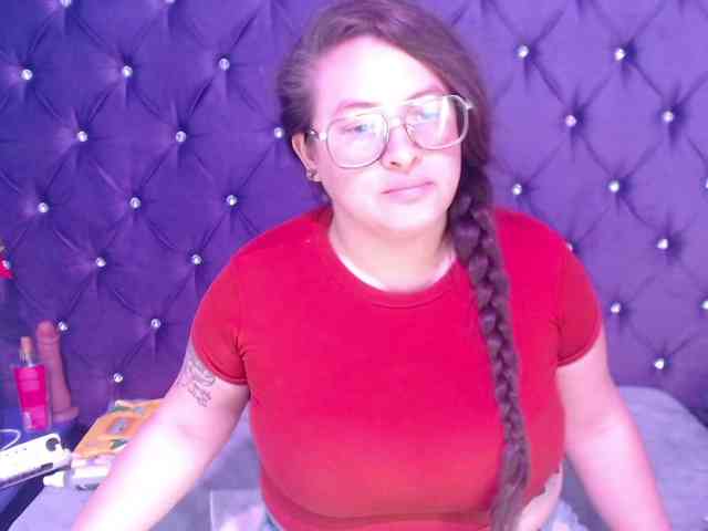 SaraThonson webcam