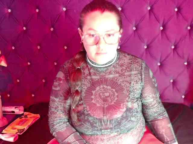 SaraThonson webcam