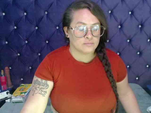 SaraThonson webcam