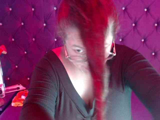 SaraThonson webcam