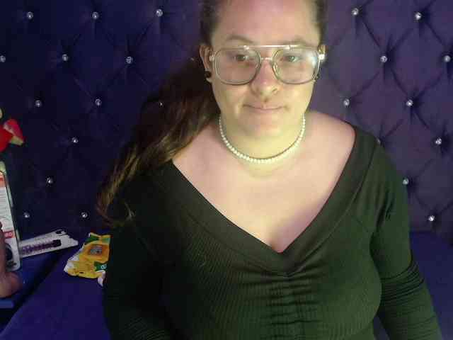 SaraThonson webcam