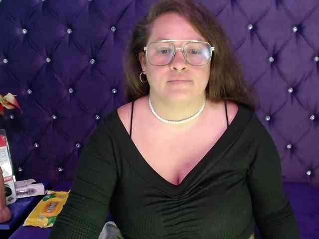 SaraThonson webcam