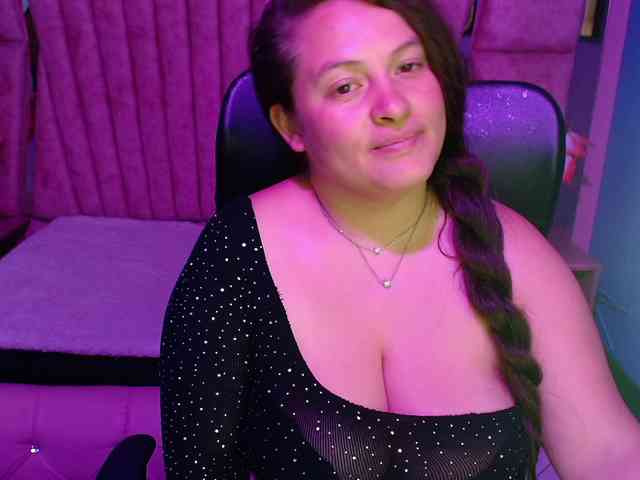 SaraThonson webcam