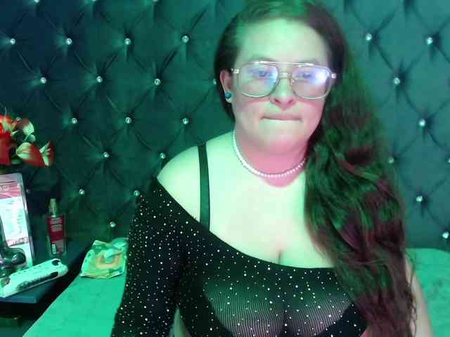 SaraThonson webcam