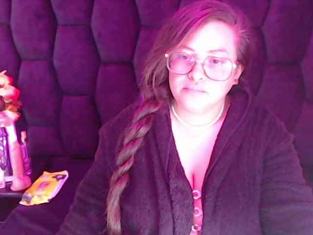 SaraThonson webcam