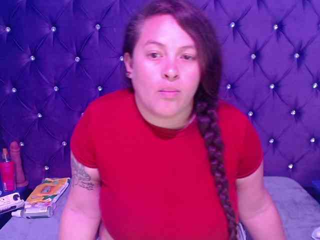 SaraThonson webcam