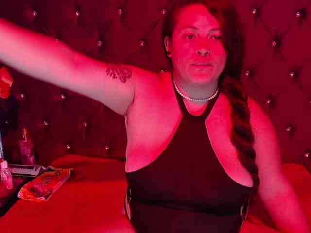 SaraThonson webcam