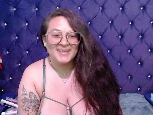 SaraThonson webcam