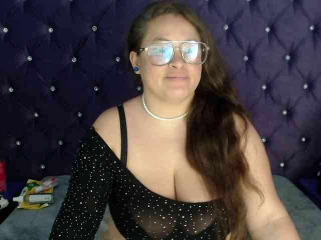 SaraThonson webcam