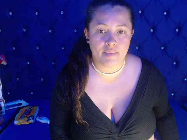 SaraThonson webcam