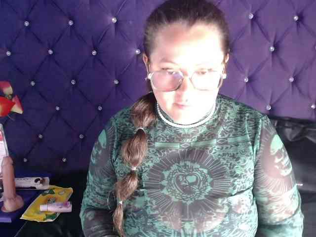 SaraThonson webcam