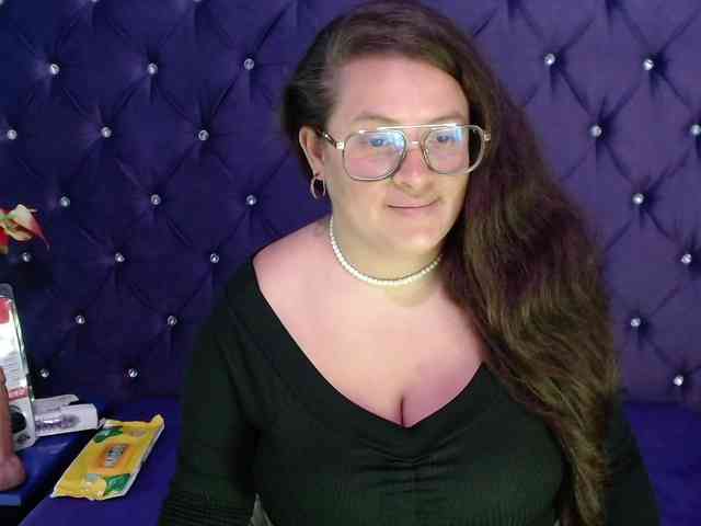 SaraThonson webcam