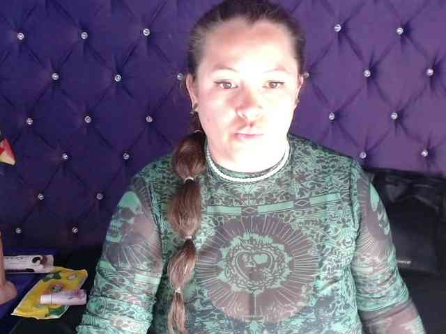 SaraThonson webcam