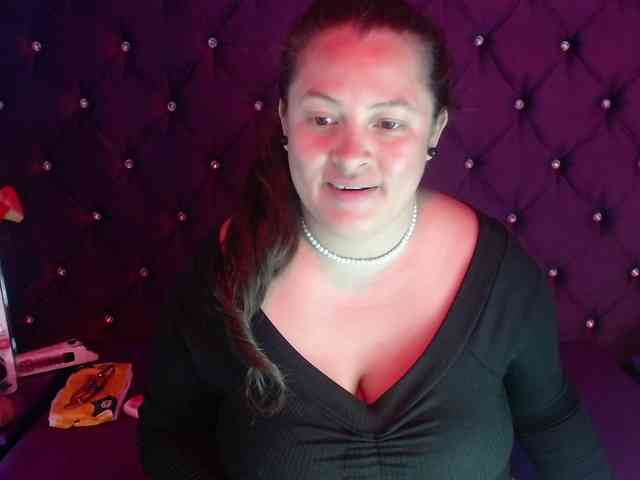 SaraThonson webcam