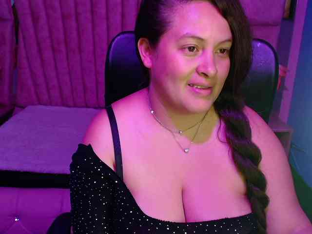 SaraThonson webcam