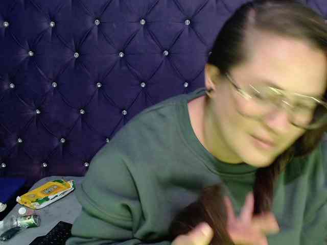 SaraThonson webcam