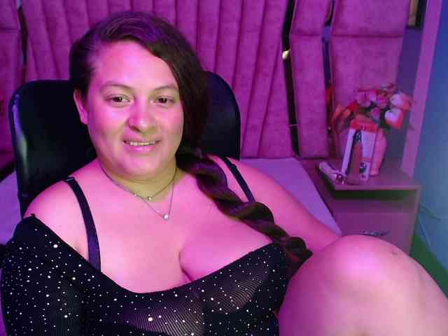 SaraThonson webcam