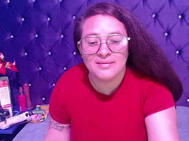 SaraThonson webcam