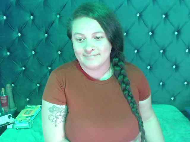 SaraThonson webcam