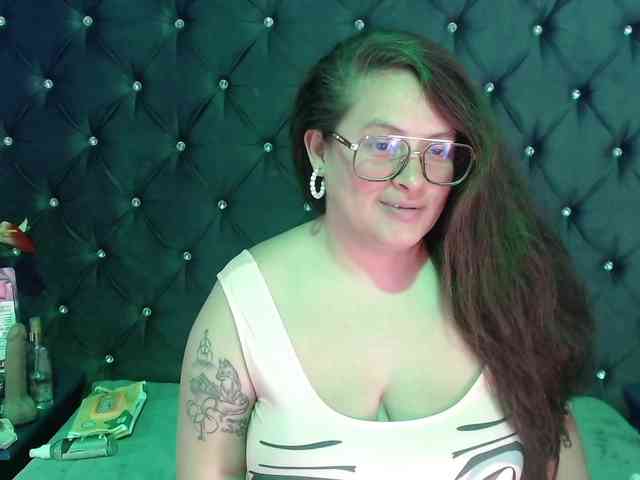 SaraThonson webcam