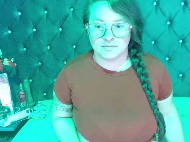 SaraThonson webcam