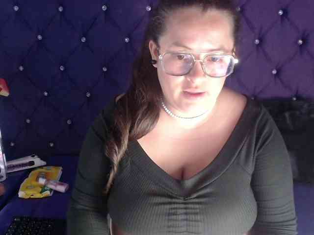 SaraThonson webcam