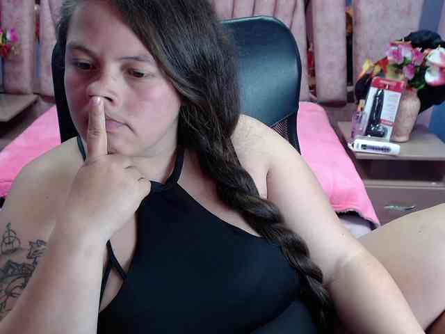 SaraThonson webcam
