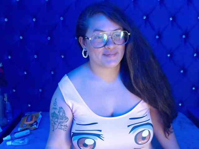 SaraThonson webcam
