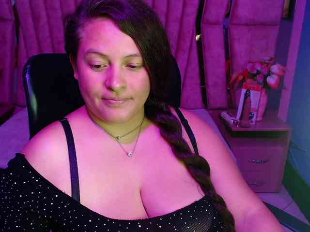 SaraThonson webcam