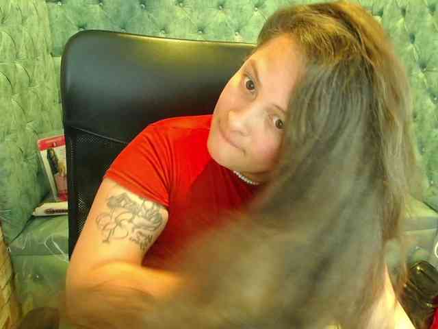 SaraThonson webcam