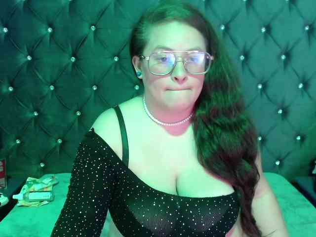 SaraThonson webcam