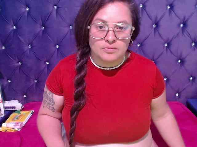 SaraThonson webcam