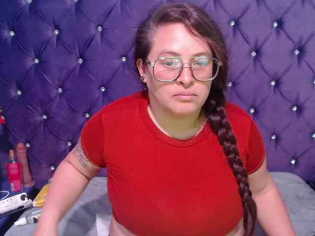 SaraThonson webcam