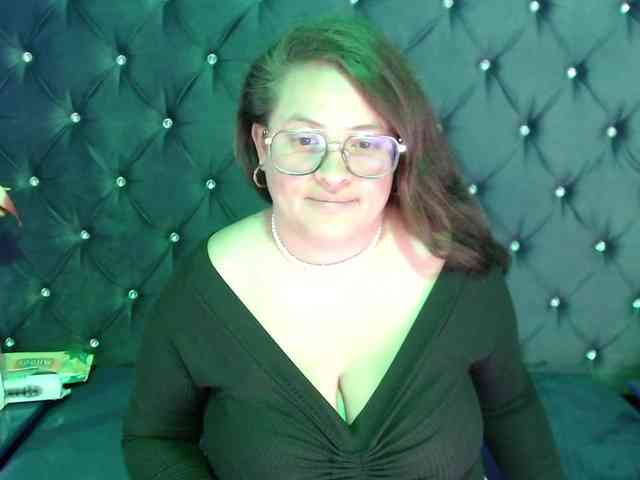 SaraThonson webcam