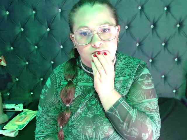 SaraThonson webcam