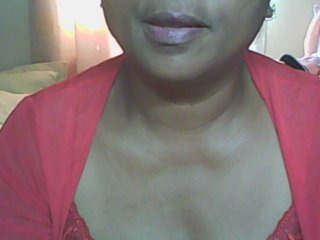 hotmomsexy's Live Webcam