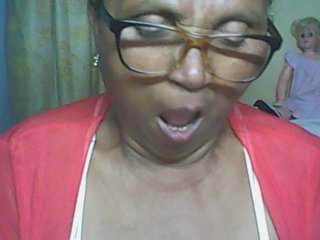 hotmomsexy's Live Webcam