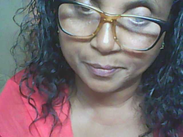 hotmomsexy's BongaCams show and profile