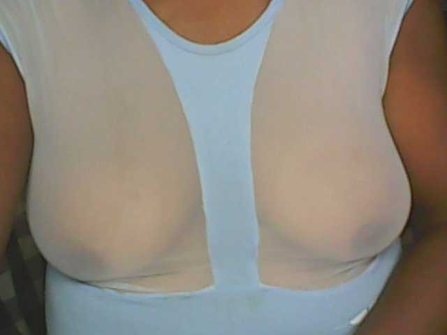 hotmomsexy's BongaCams show and profile