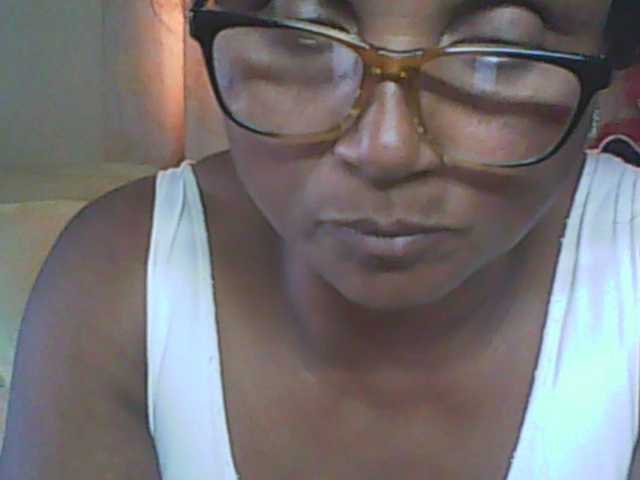 hotmomsexy's BongaCams show and profile