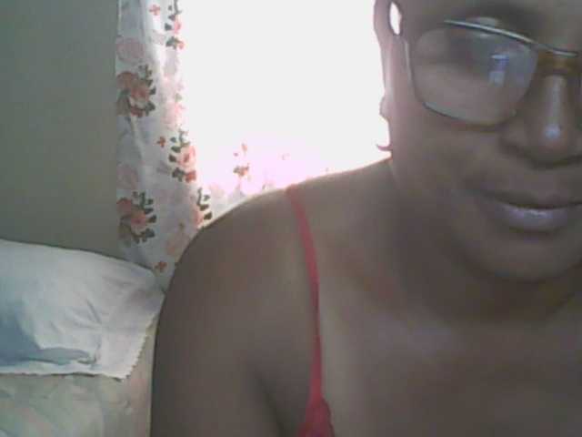 hotmomsexy's BongaCams show and profile