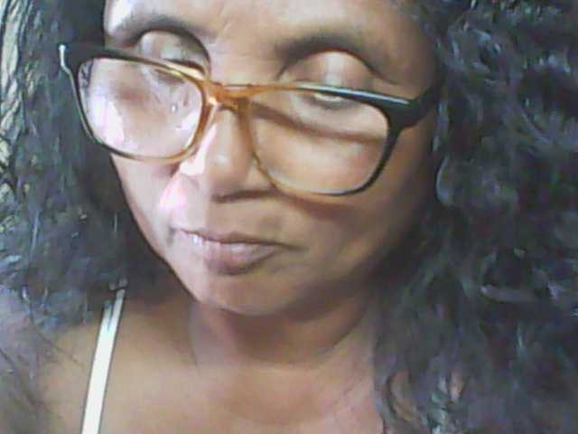 hotmomsexy's BongaCams show and profile