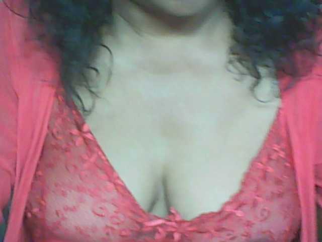 hotmomsexy's BongaCams show and profile