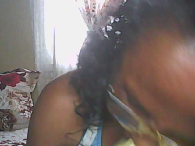 hotmomsexy's BongaCams show and profile