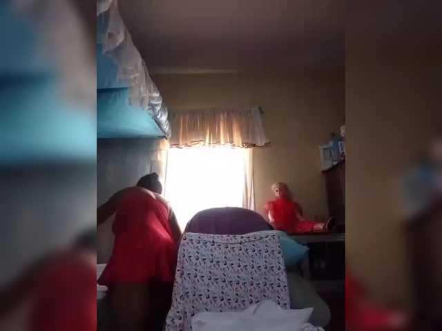 hotmomsexy's BongaCams show and profile