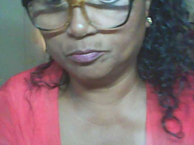 hotmomsexy's BongaCams show and profile