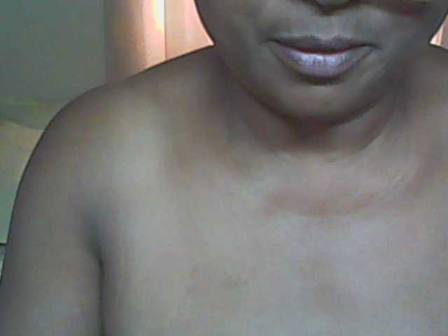 hotmomsexy's BongaCams show and profile