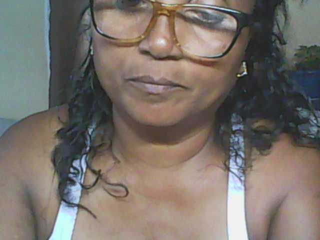 hotmomsexy live cam profile