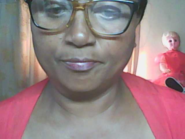 hotmomsexy's BongaCams show and profile